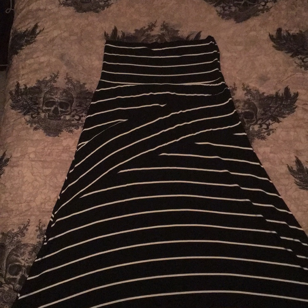 Long maxi skirt